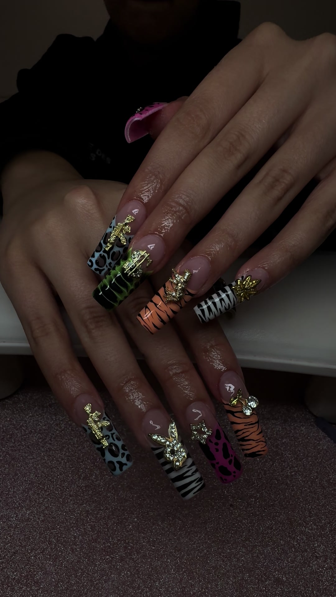@Snakenailz