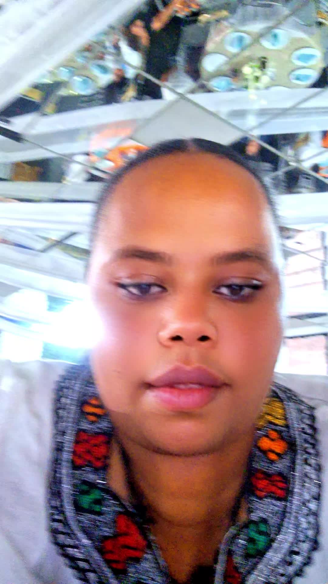 @እግዚአብሔር ፍቅር ና ሠላም ይሰጠን