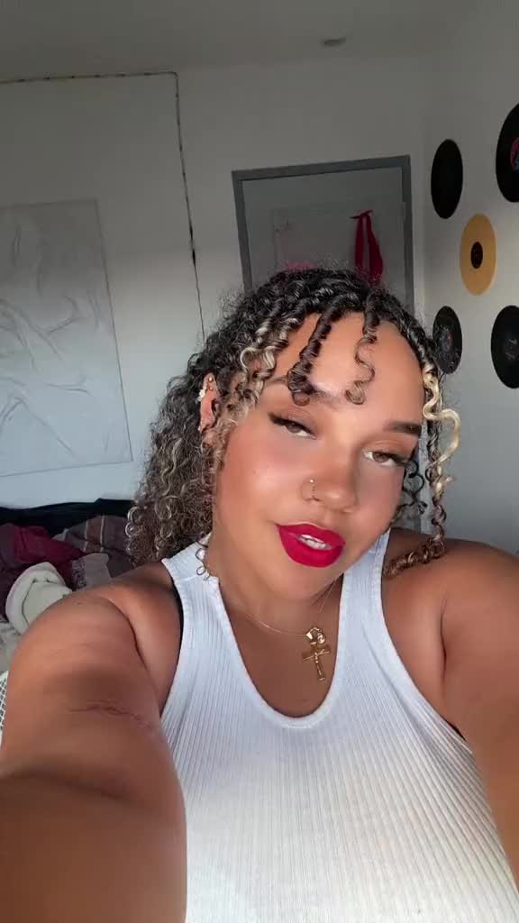 @Le&yuml;o
