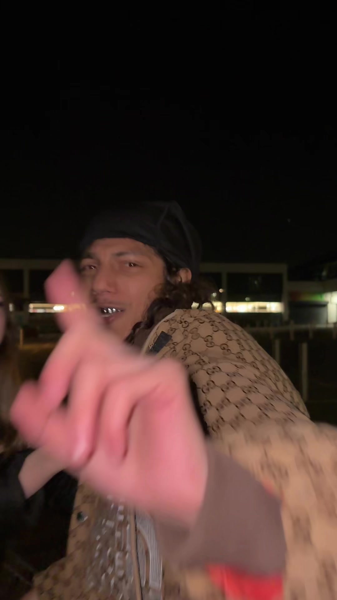 @vee