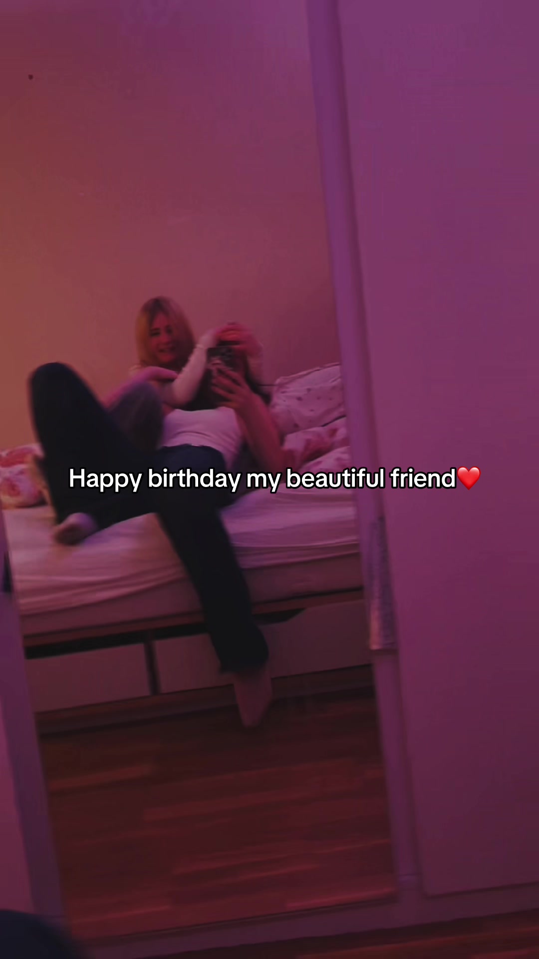 @&hearts;︎𝙰𝚙𝚑&bull;LOVERིྀ♡