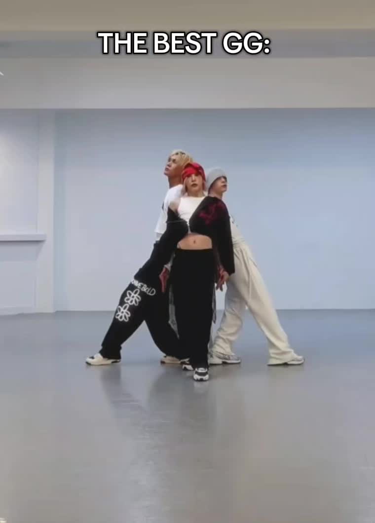 @ꕺ⋱ 𝟳𝘨𝘭αмʑ ⋰♪༞