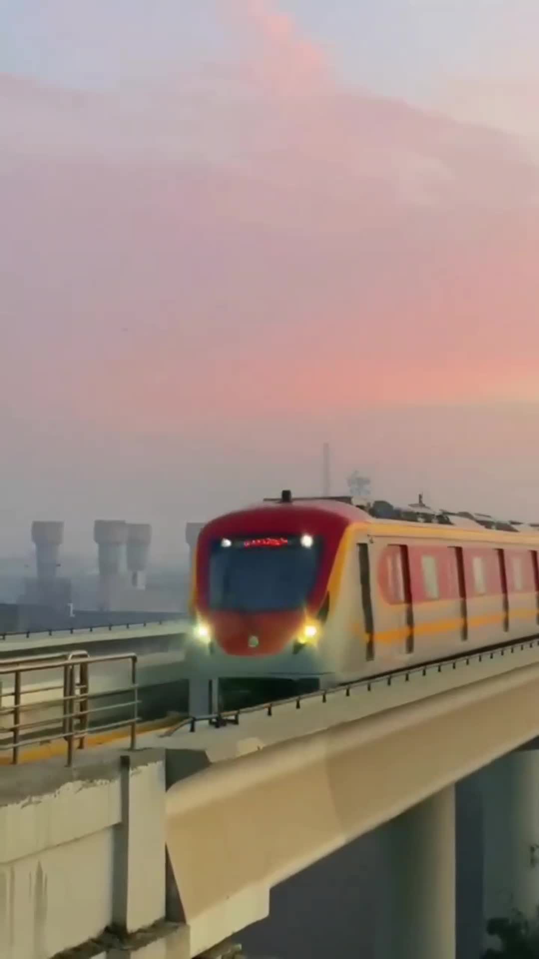 @H Ä س E E B
