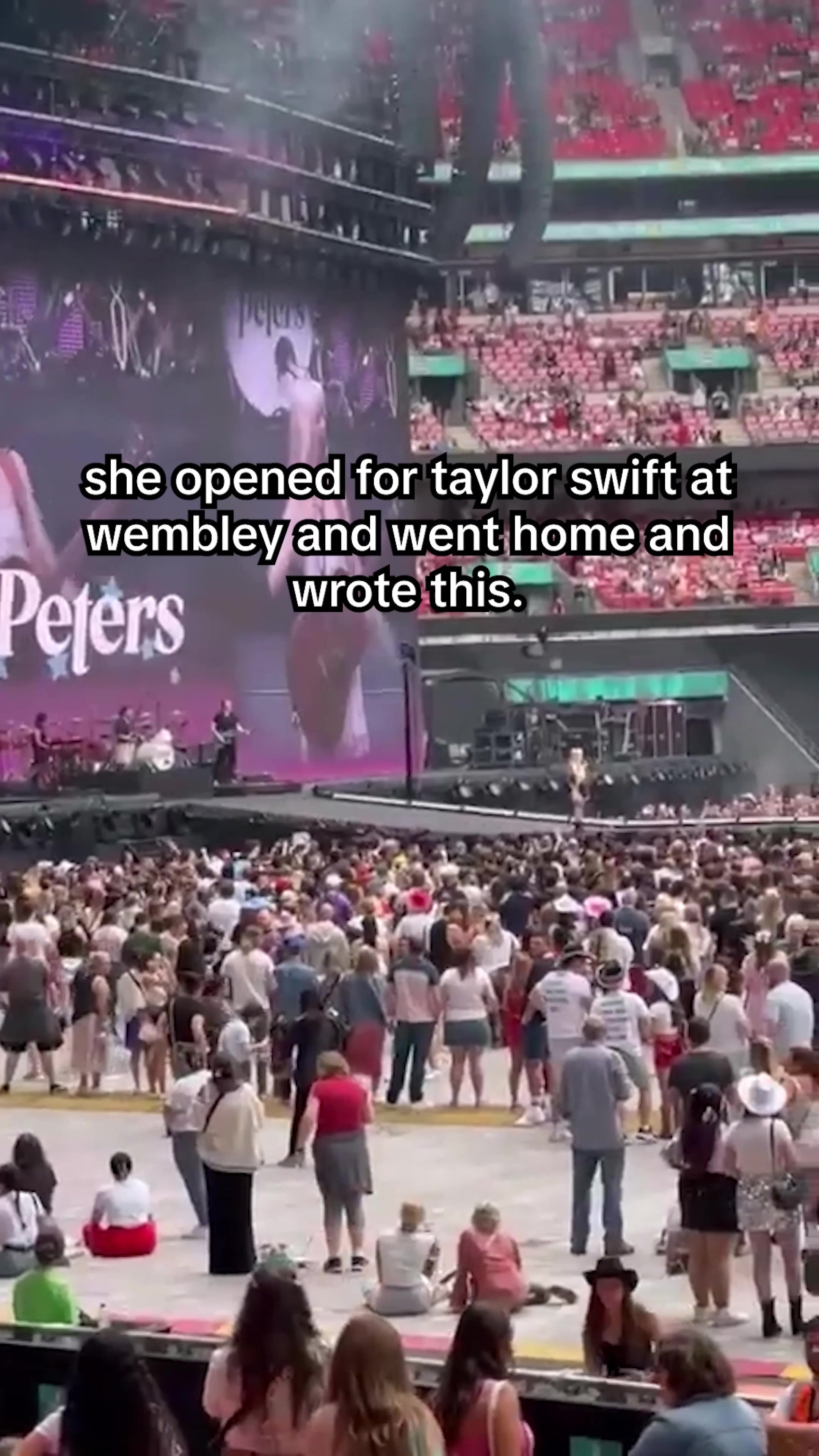 @Maisie Peters on stage