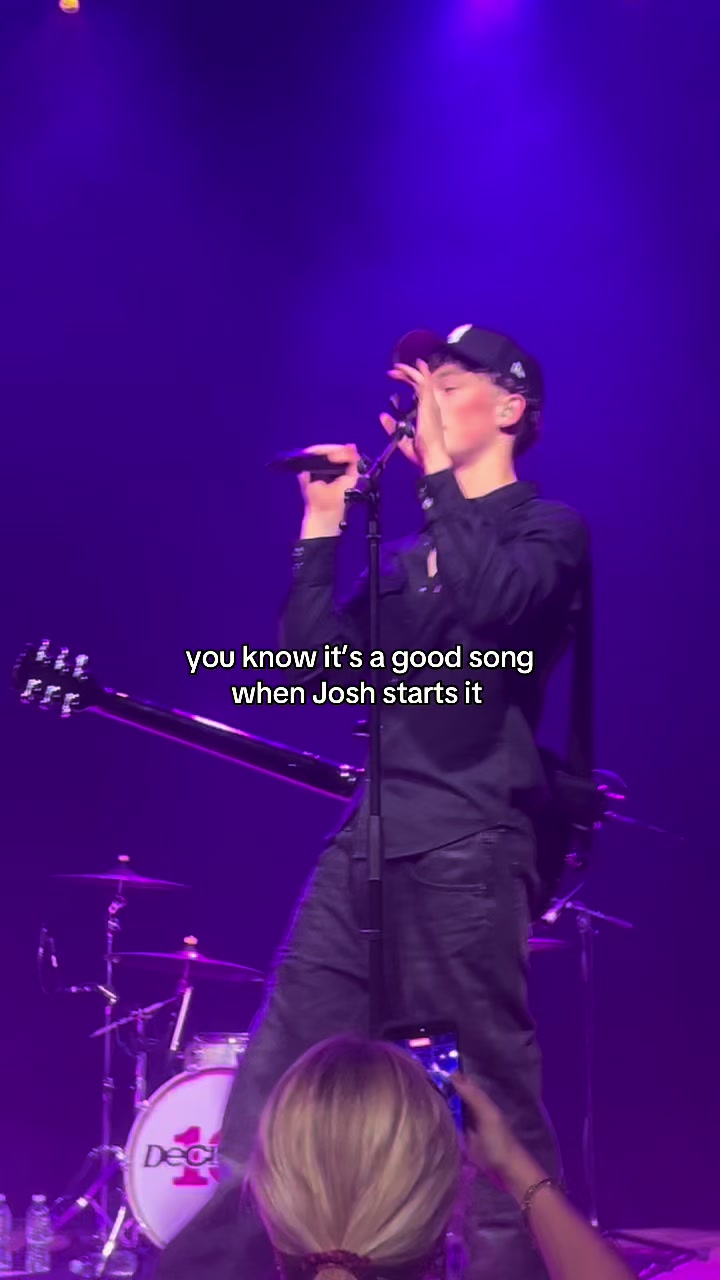 @𝖫𝖠𝖴𝖱𝖠 🩷