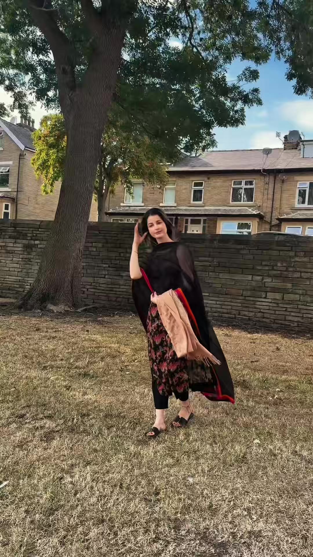 @Hunzakhan🇵🇰🇬🇧