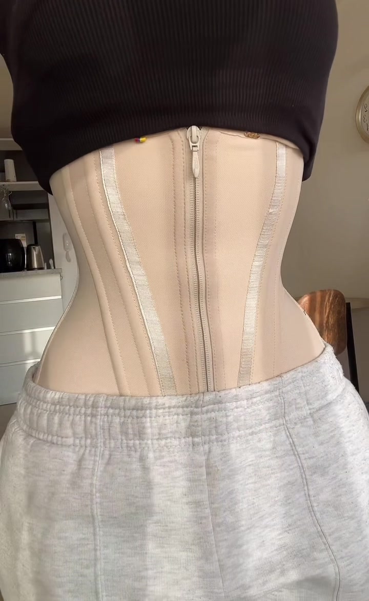 @fajas_latinaforeva