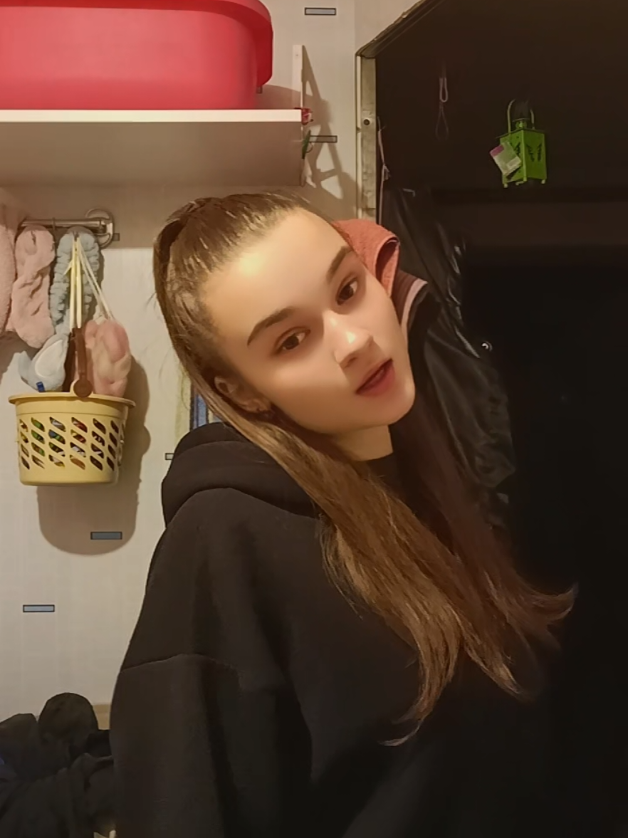 @Juliana_23