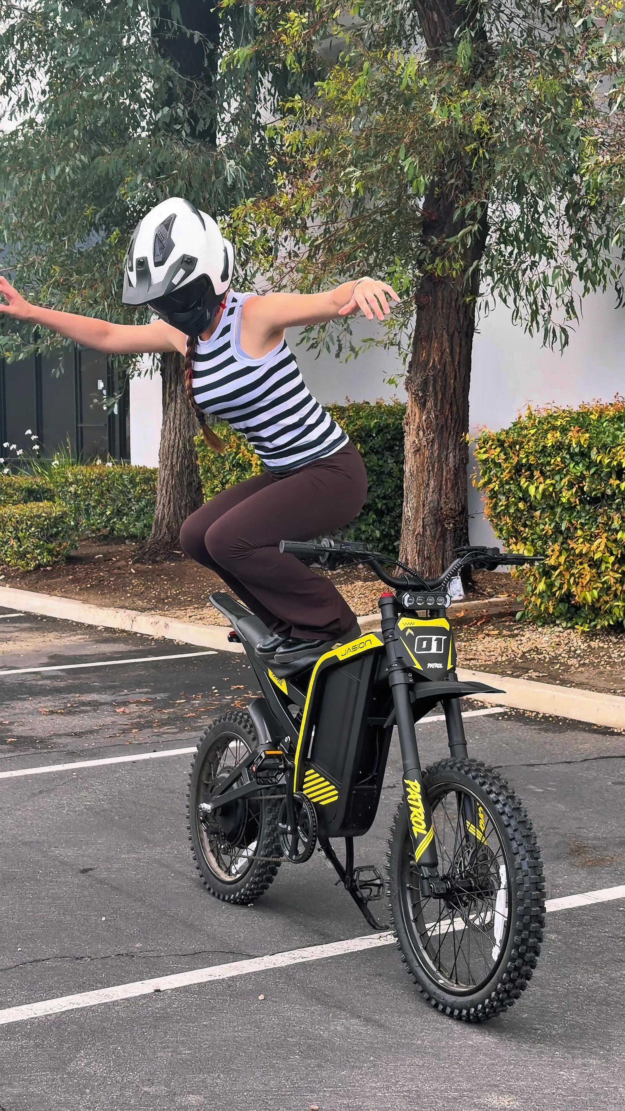 @avi_rides