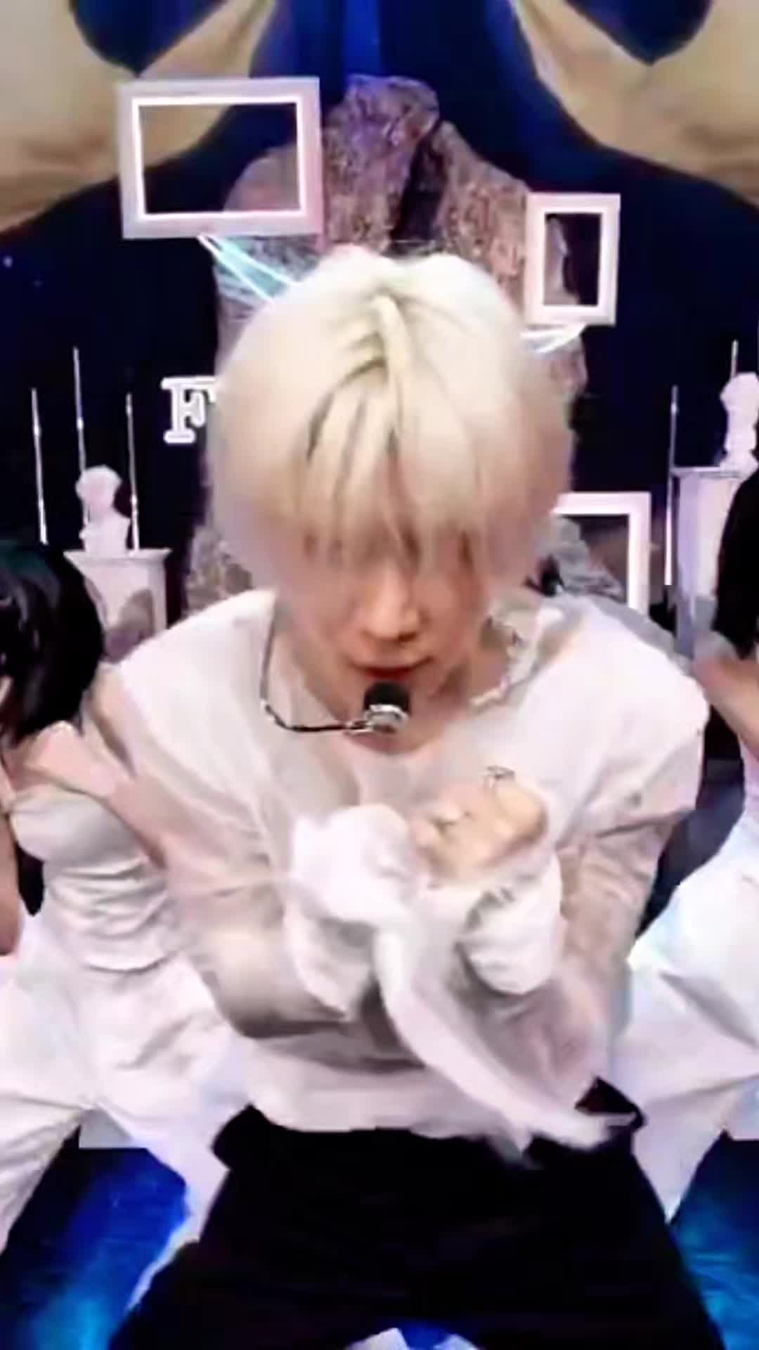 @5SHINee