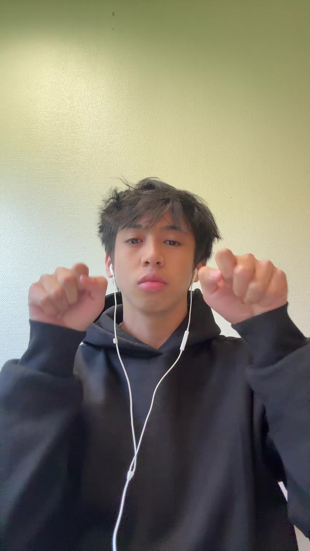 @ilickmyownfeets