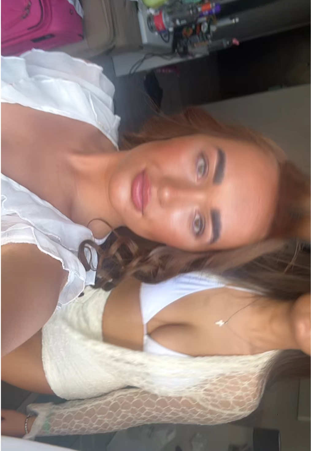 @_charlottebolton