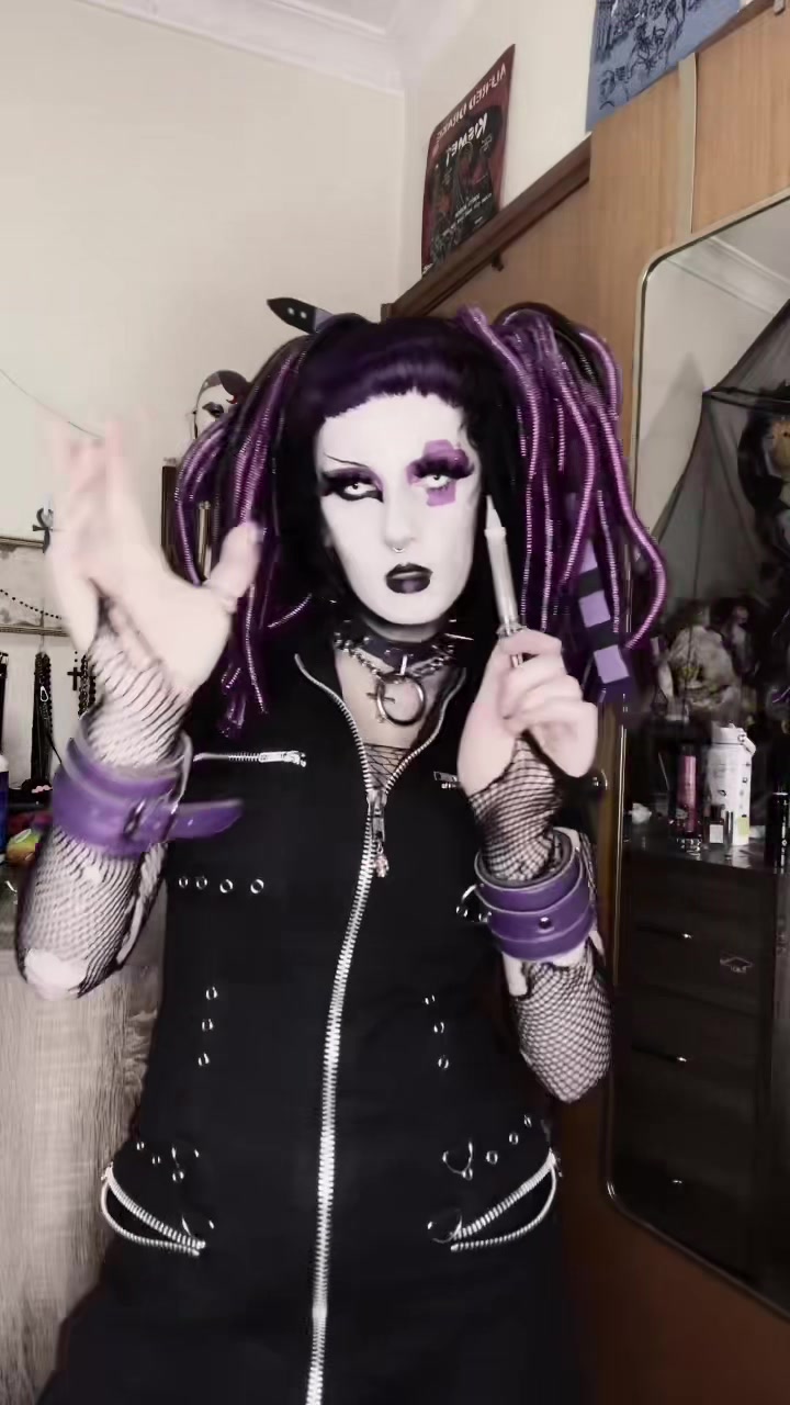 @ᴀʟᴇx☥