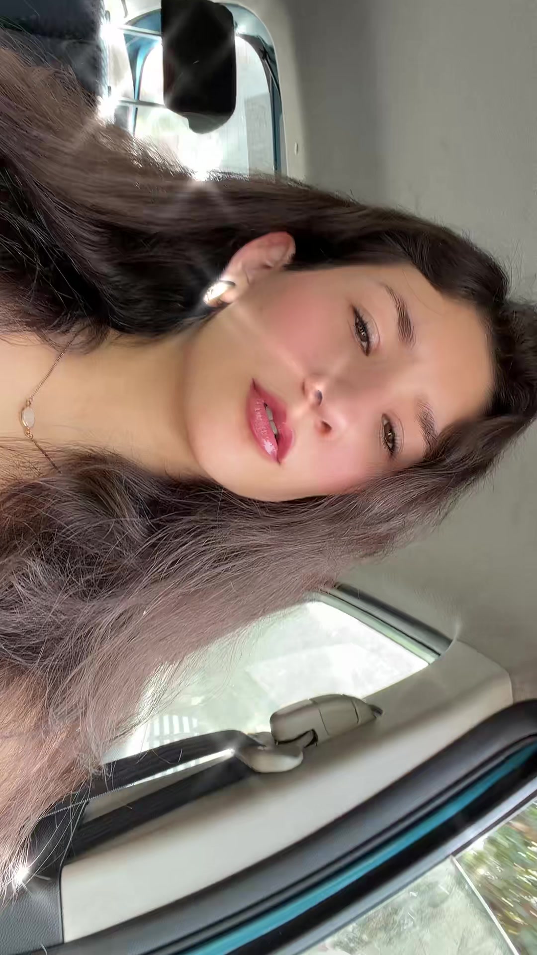 @Esther ✨