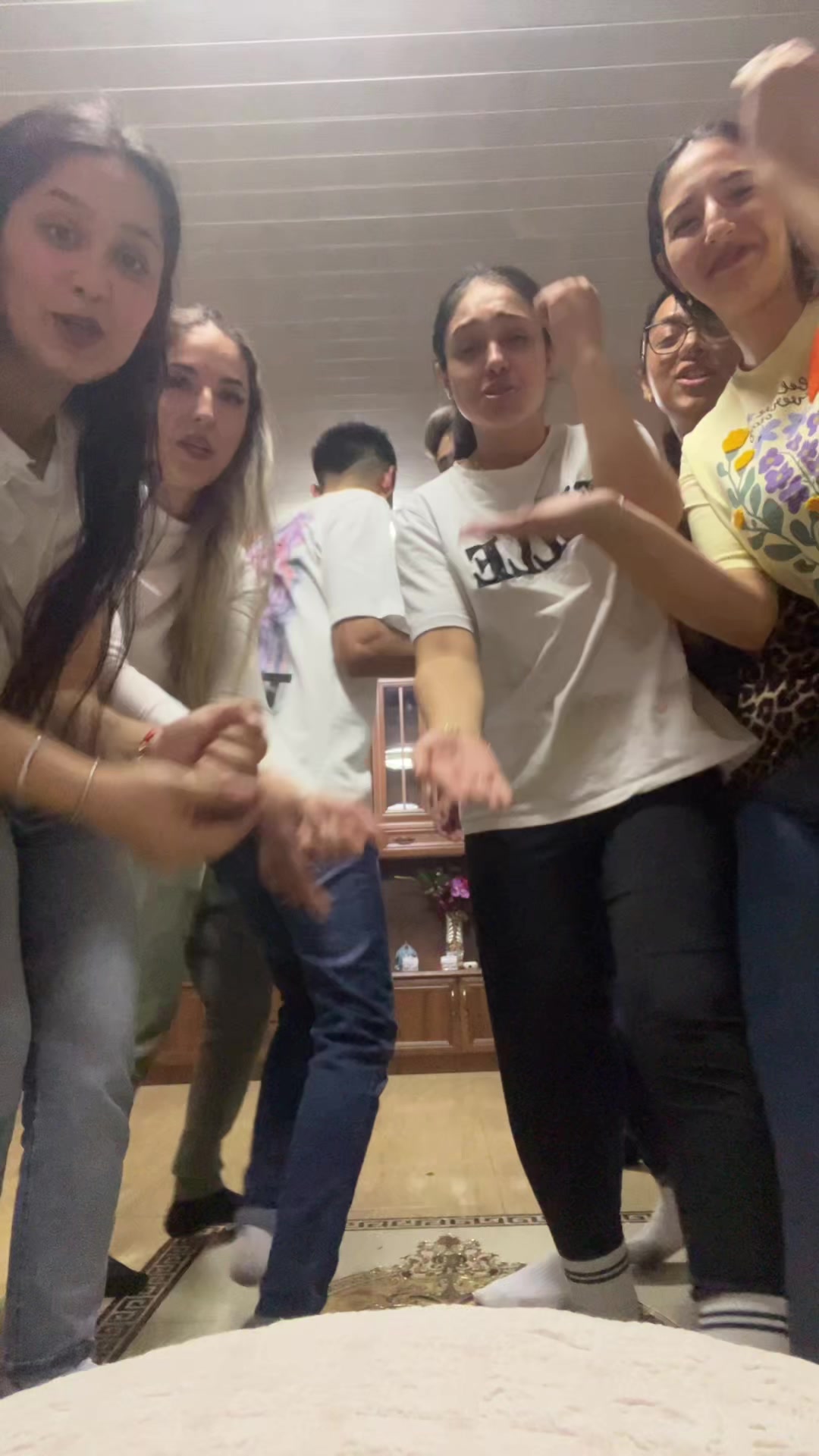 @Răzvan ✅ M❤️ LUIS
