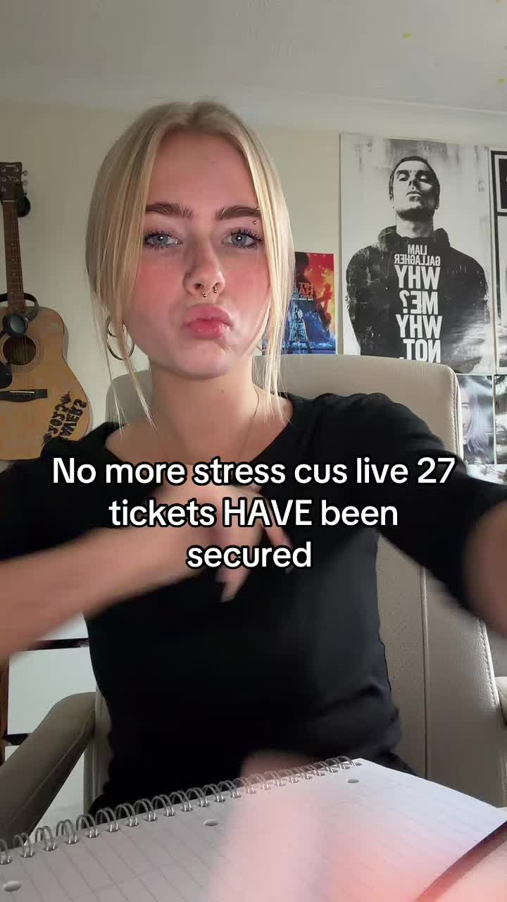 @Holly⚭