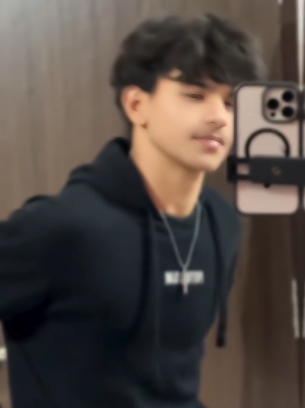 @𝐃𝐚𝐫𝐤 𝐄𝐦𝐩𝐢𝐫𝐞 🏴☠️