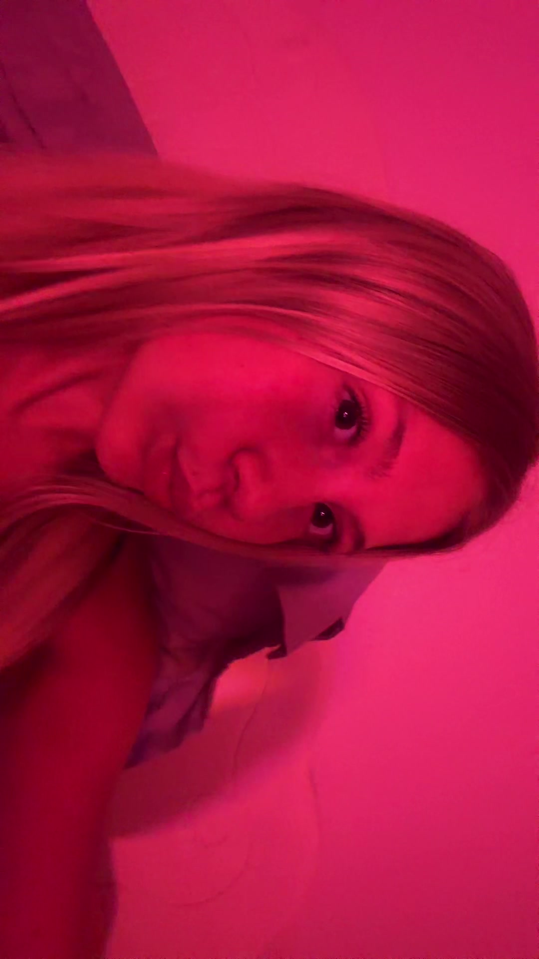 @C L A I R E🦄