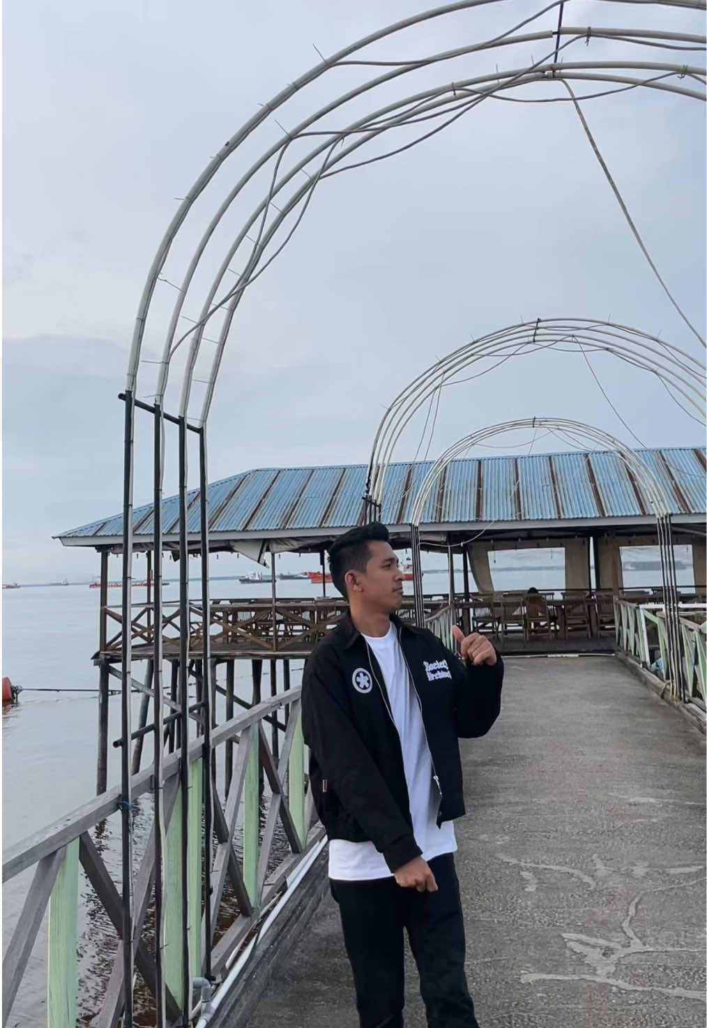 @𝗗𝗷 Nico Adhitya