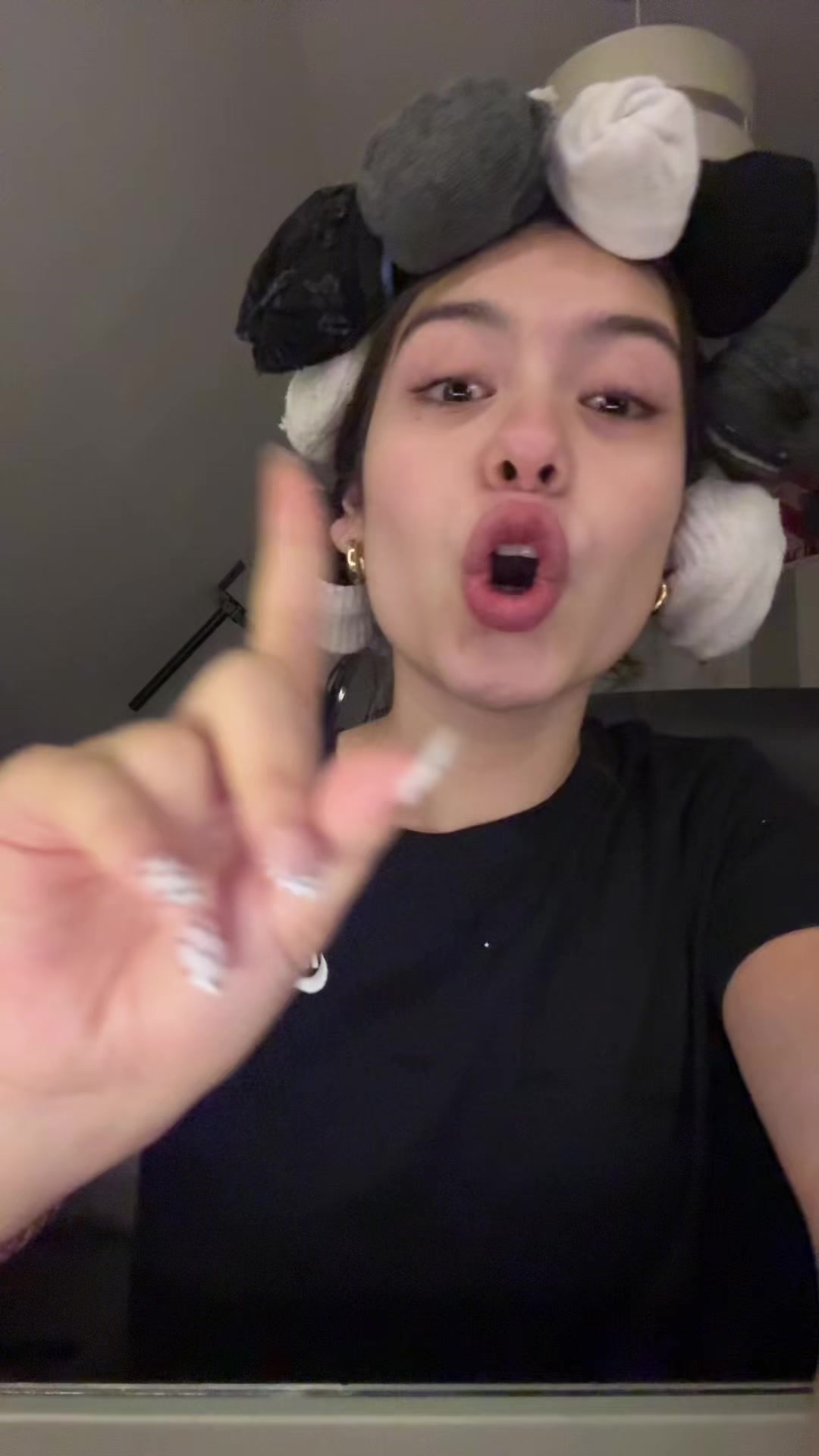 @𝓘si