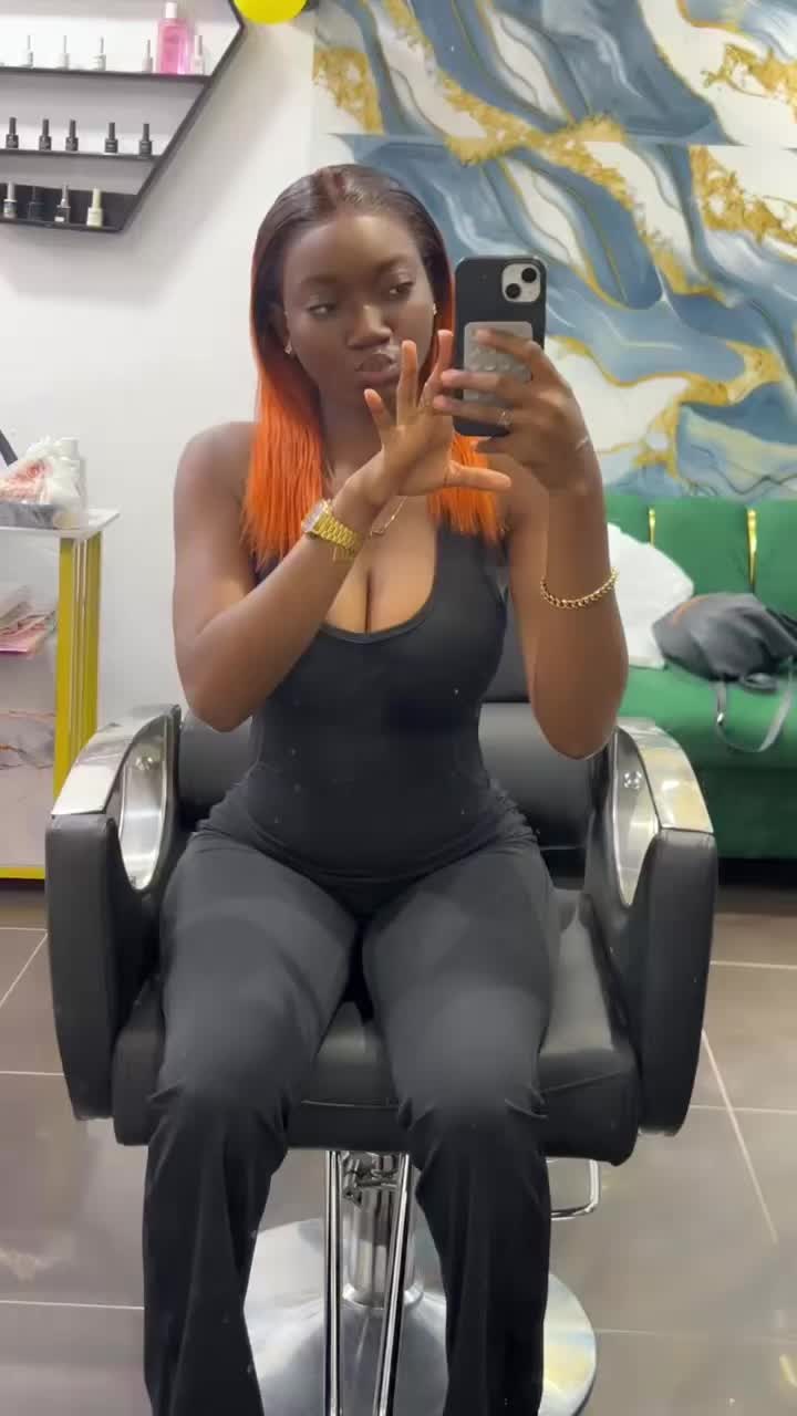 @CapriceNoir🖤🇬🇦🇨🇬