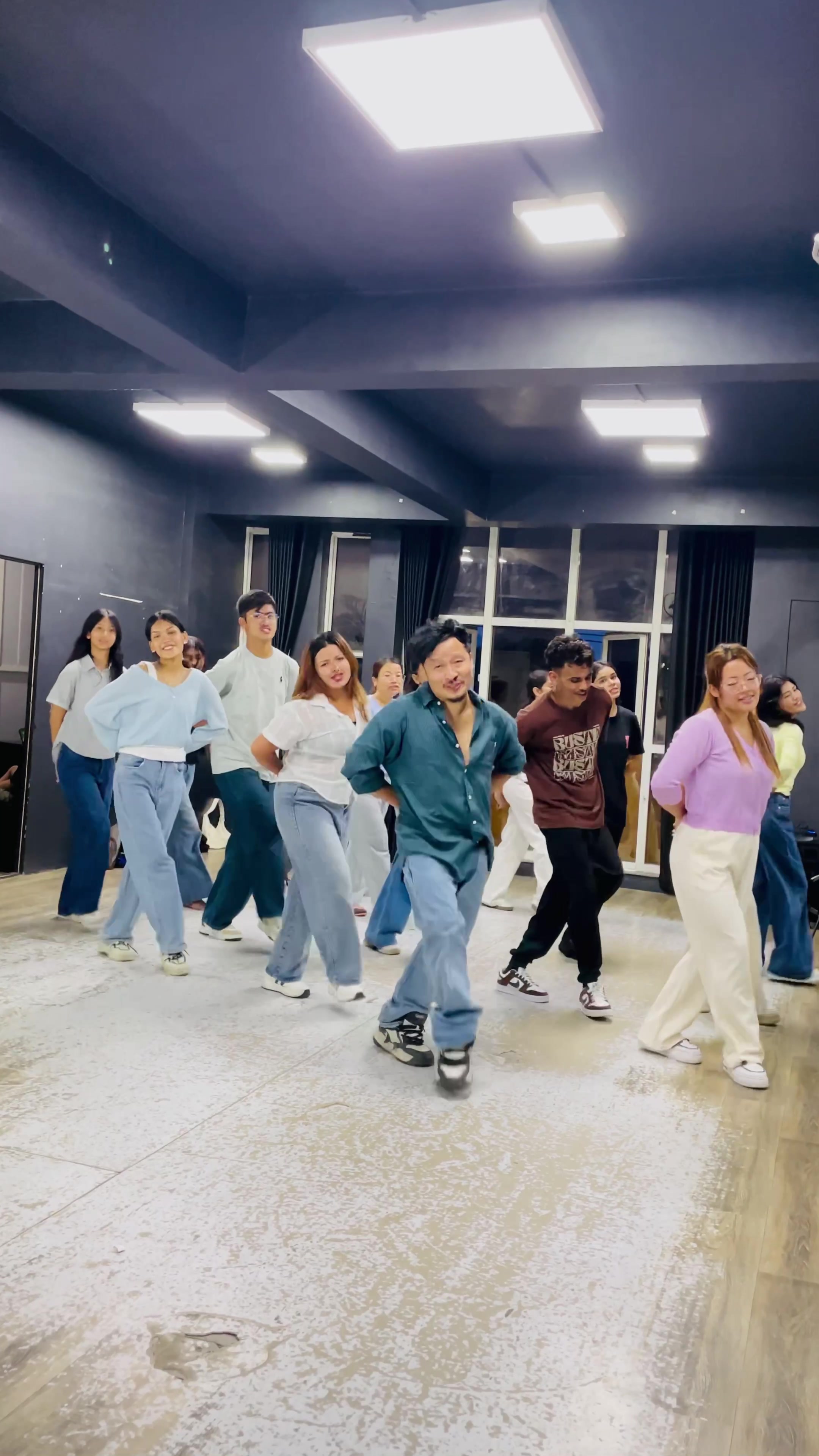 @Flexible Dance School