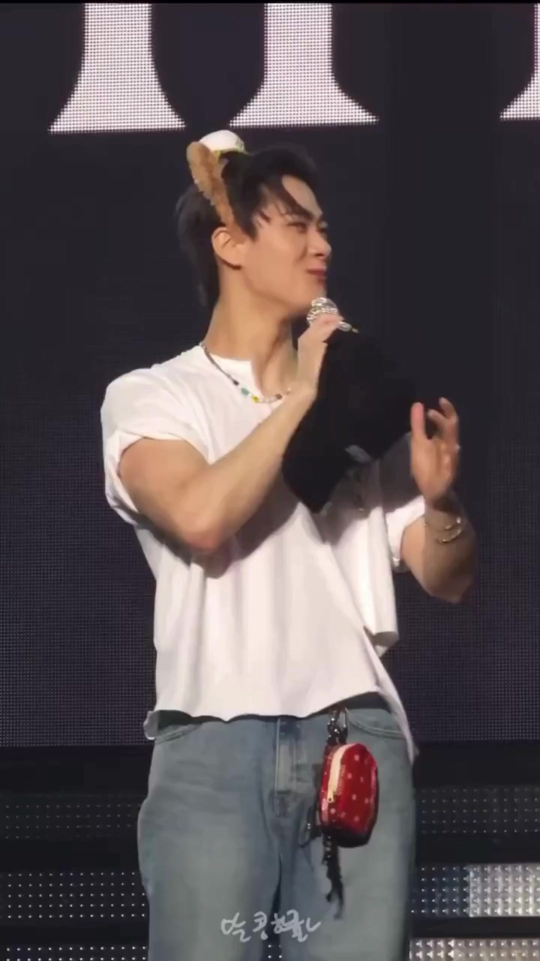 @CÁPSULADELOSRECUERDOS:MOONBIN