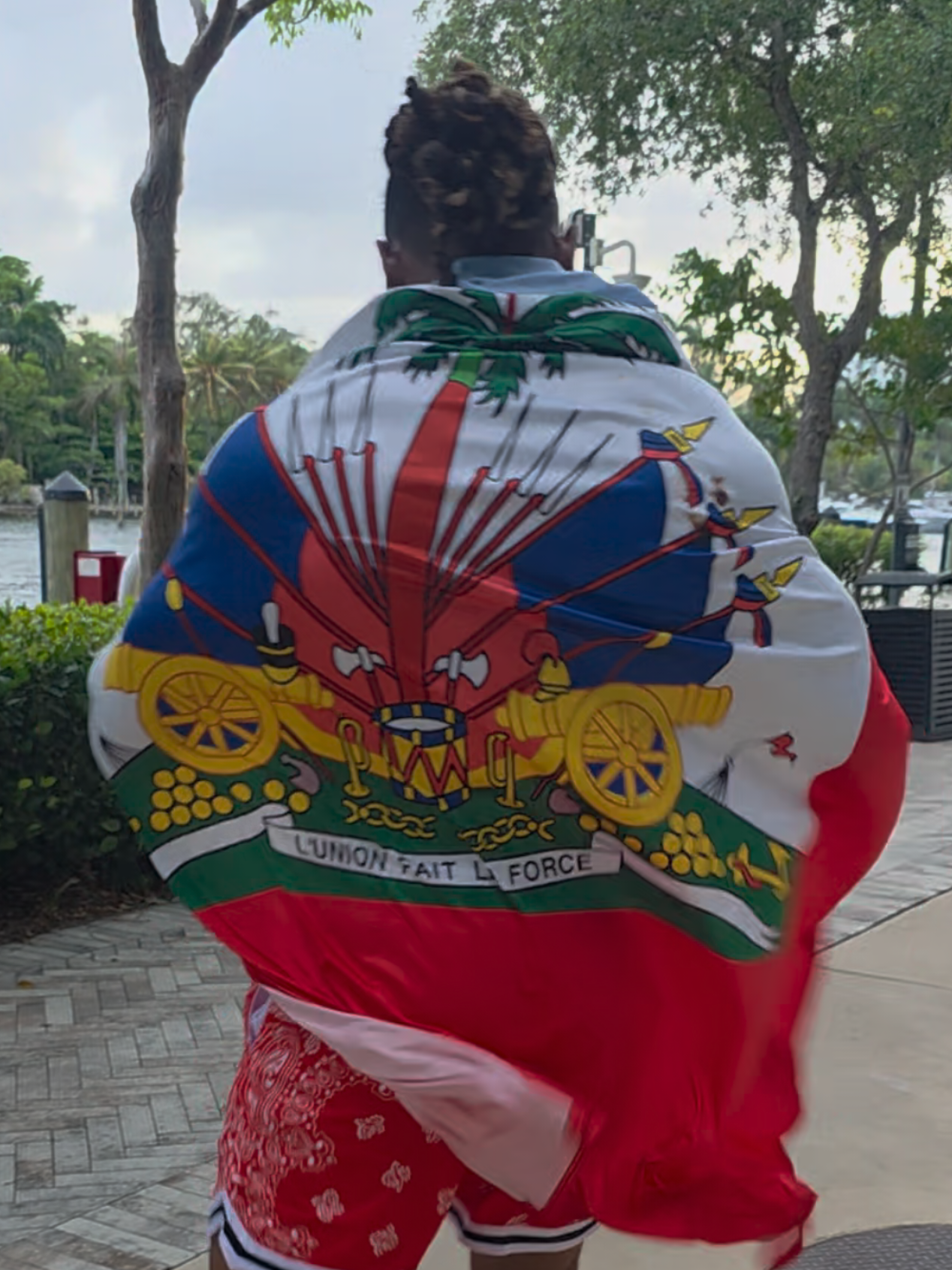 @Kaloulou🇭🇹
