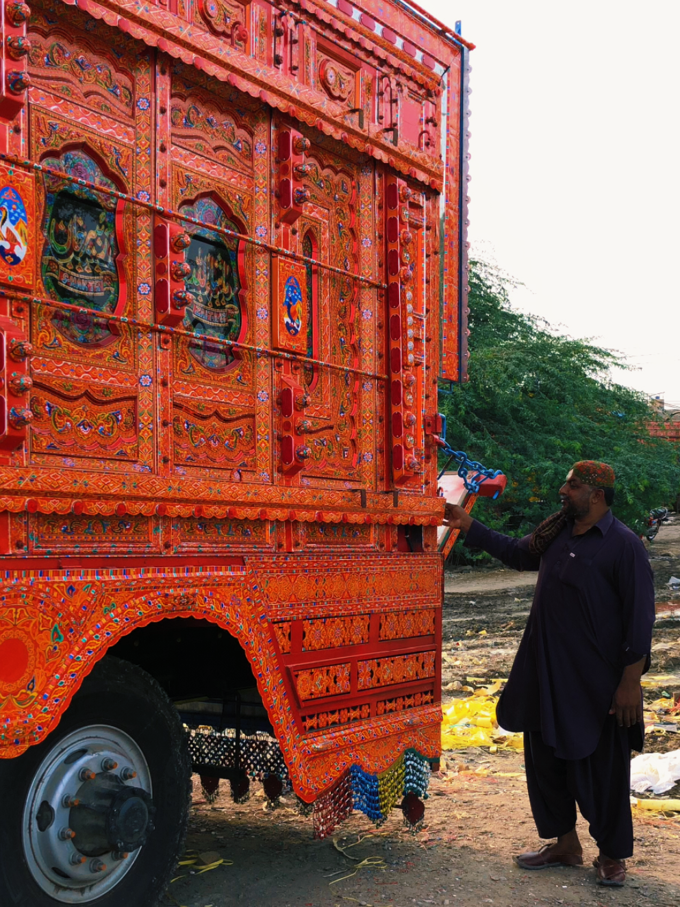 @Trucks Video
