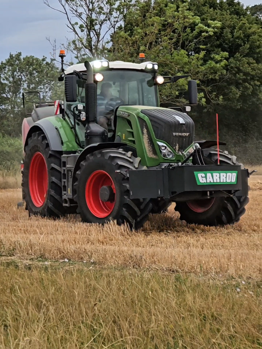 @tractortrackers