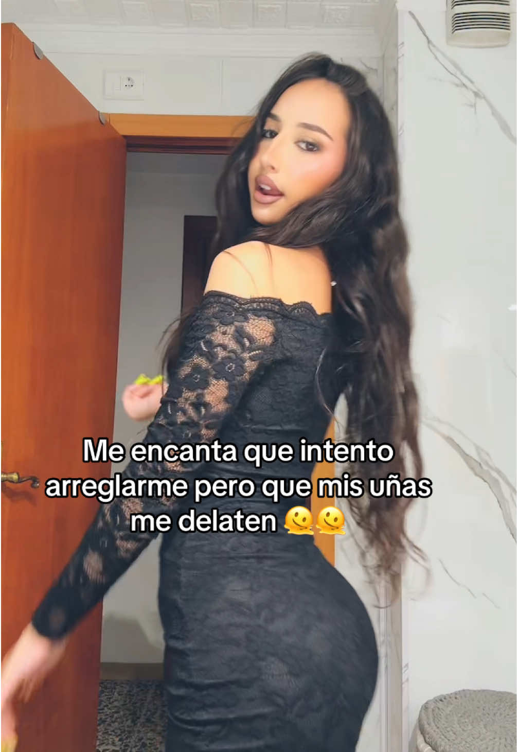 @Thaissss