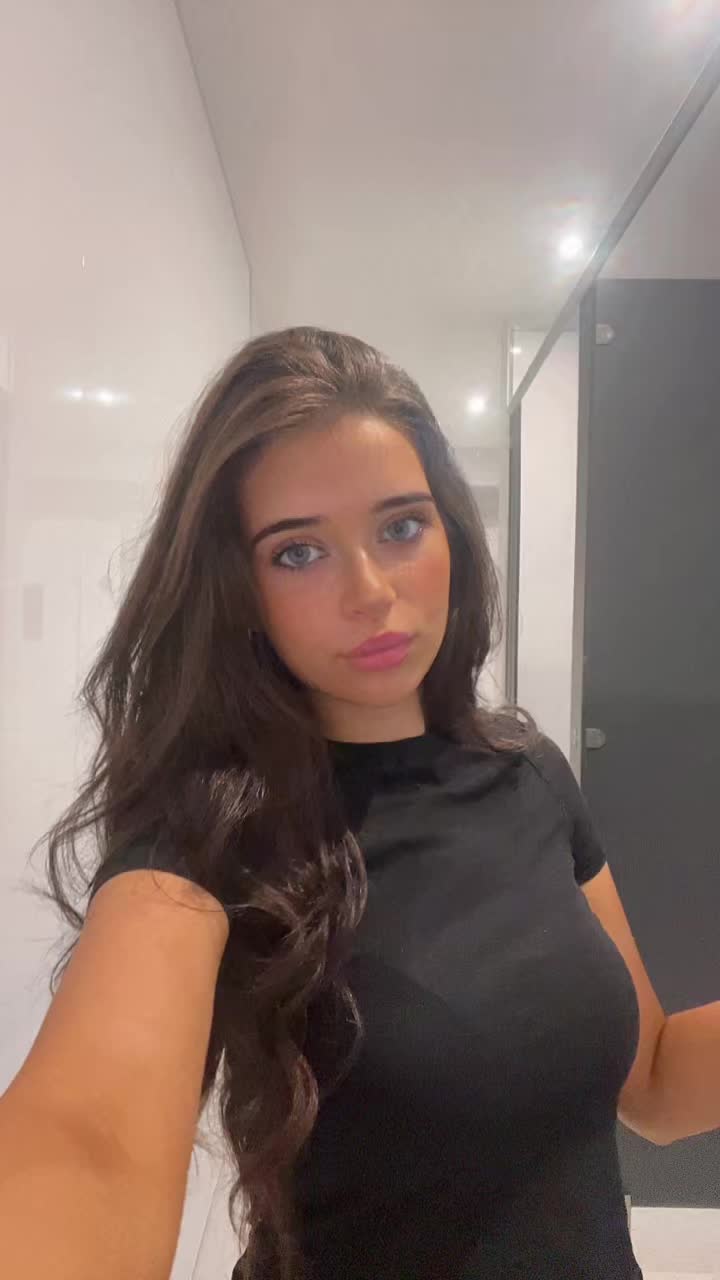 @phoebemaypublicpriv