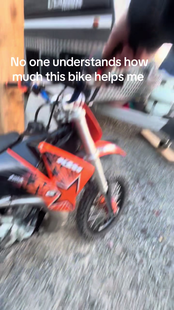 @ₘᵢₜcₕₑᵥₐ😇