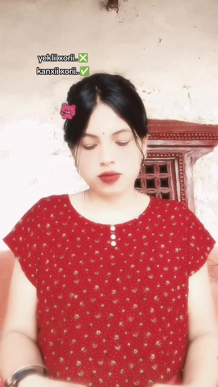 @kopila chhetri 👰👑🌷❤️
