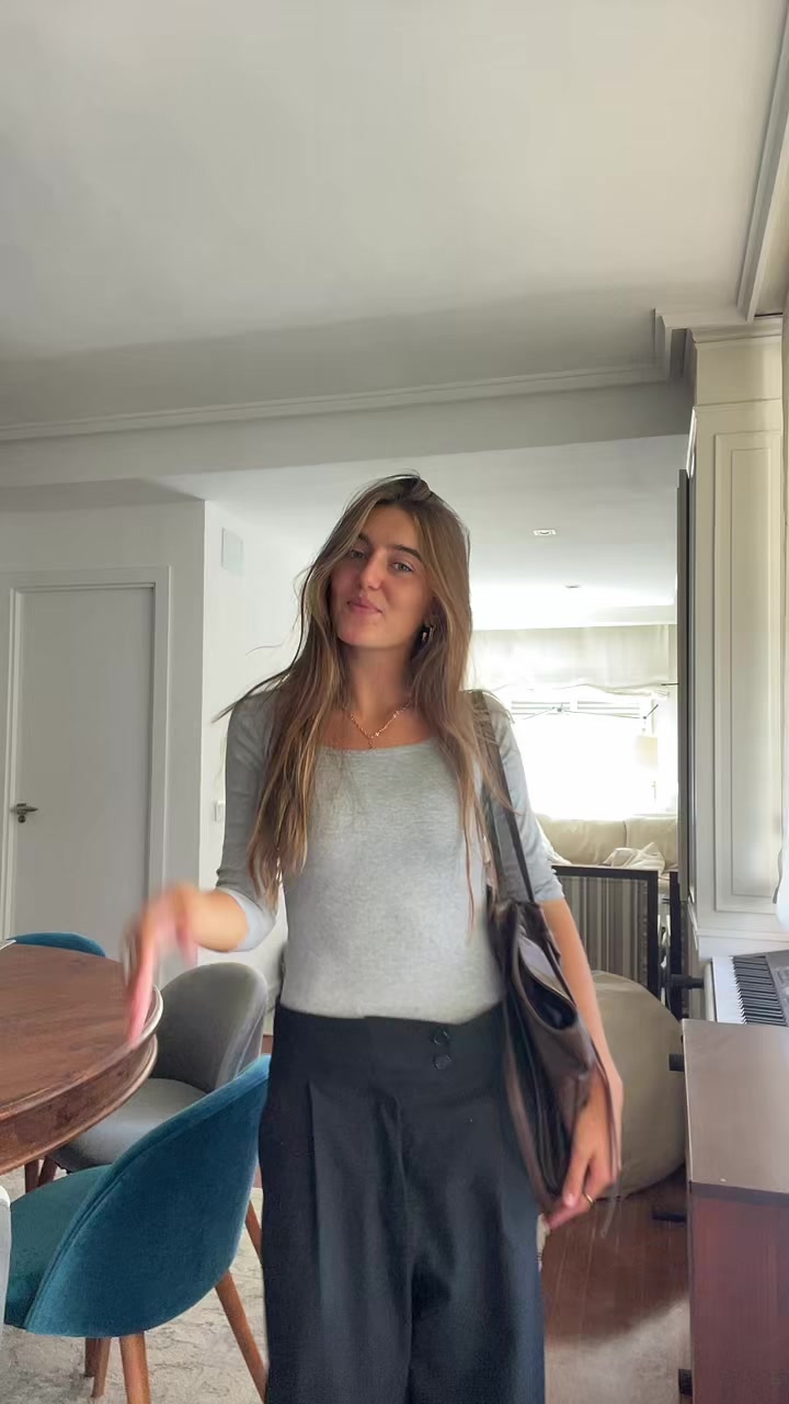 @Ana Vallarino