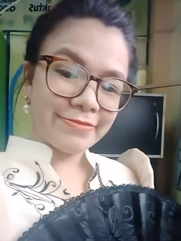 @Empress_Gee