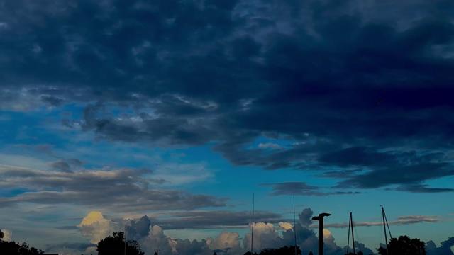 @Noel💜🧡🤘🏼⛈️☀️🌊🌺🐾
