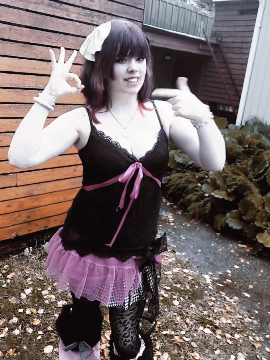 @Roachie :3