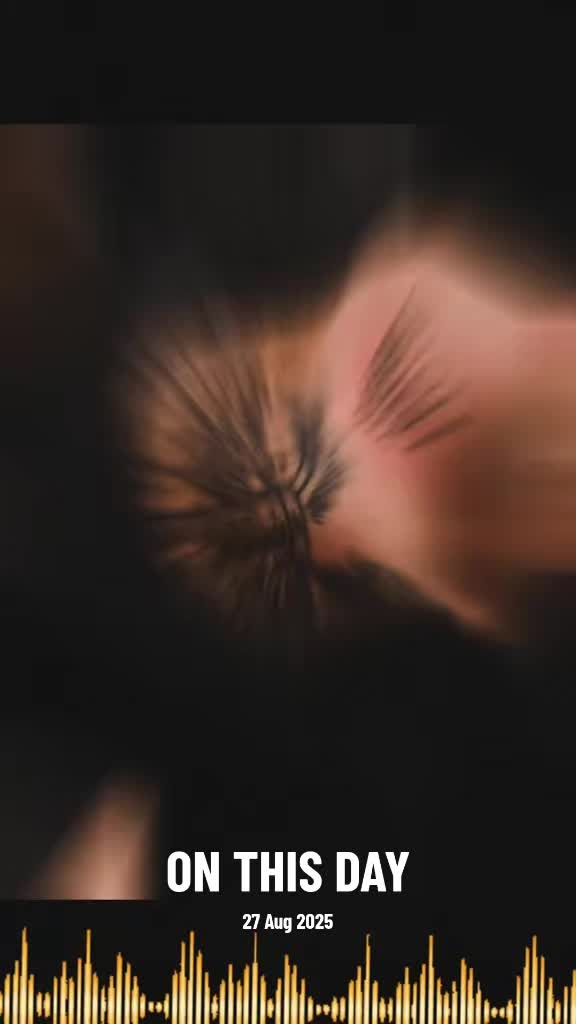 @𝔅𝔞𝔟𝔶𝔊𝔦𝔯𝔩𝔊𝔬𝔱𝔥𝔦𝔠𝔠