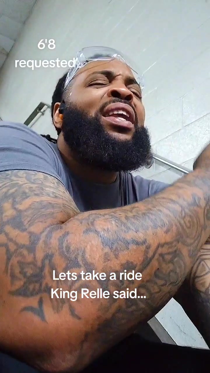 @Millionaire 6foot8._giant🫆🫆