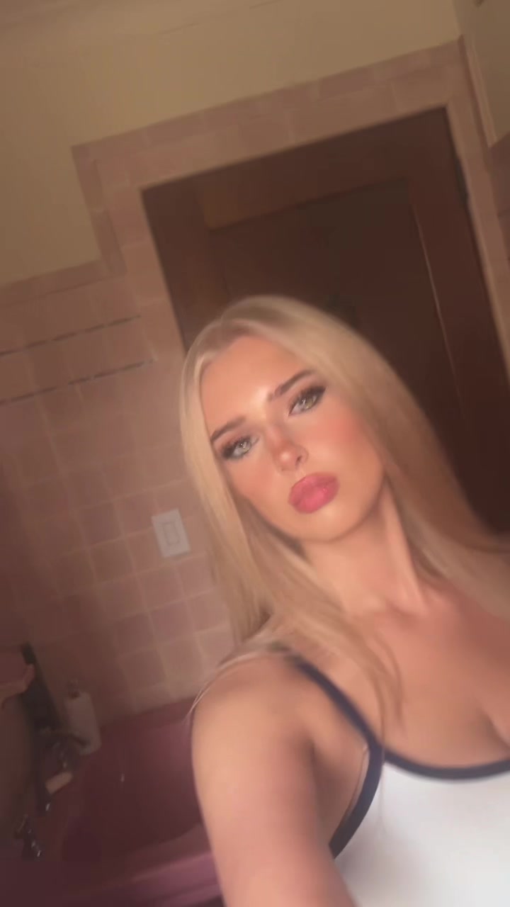 @Angelina