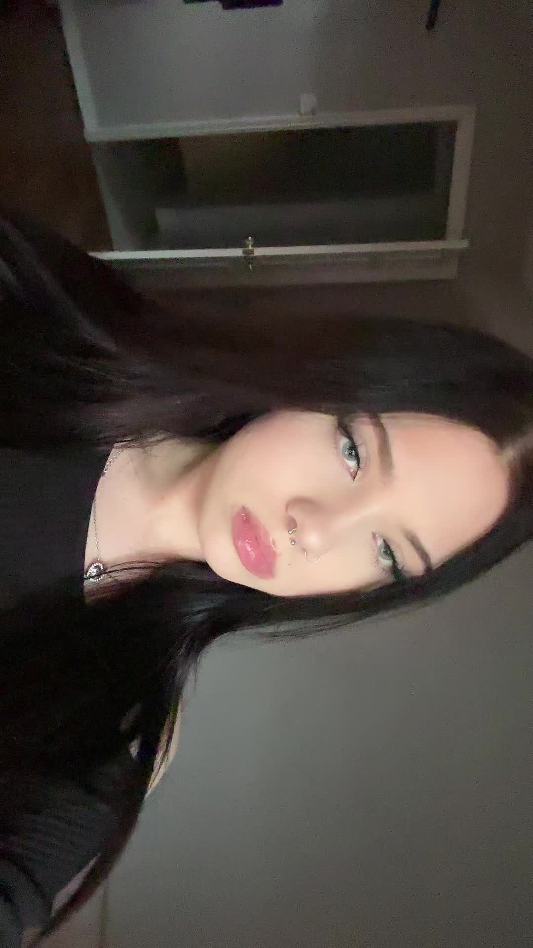 @_ronira