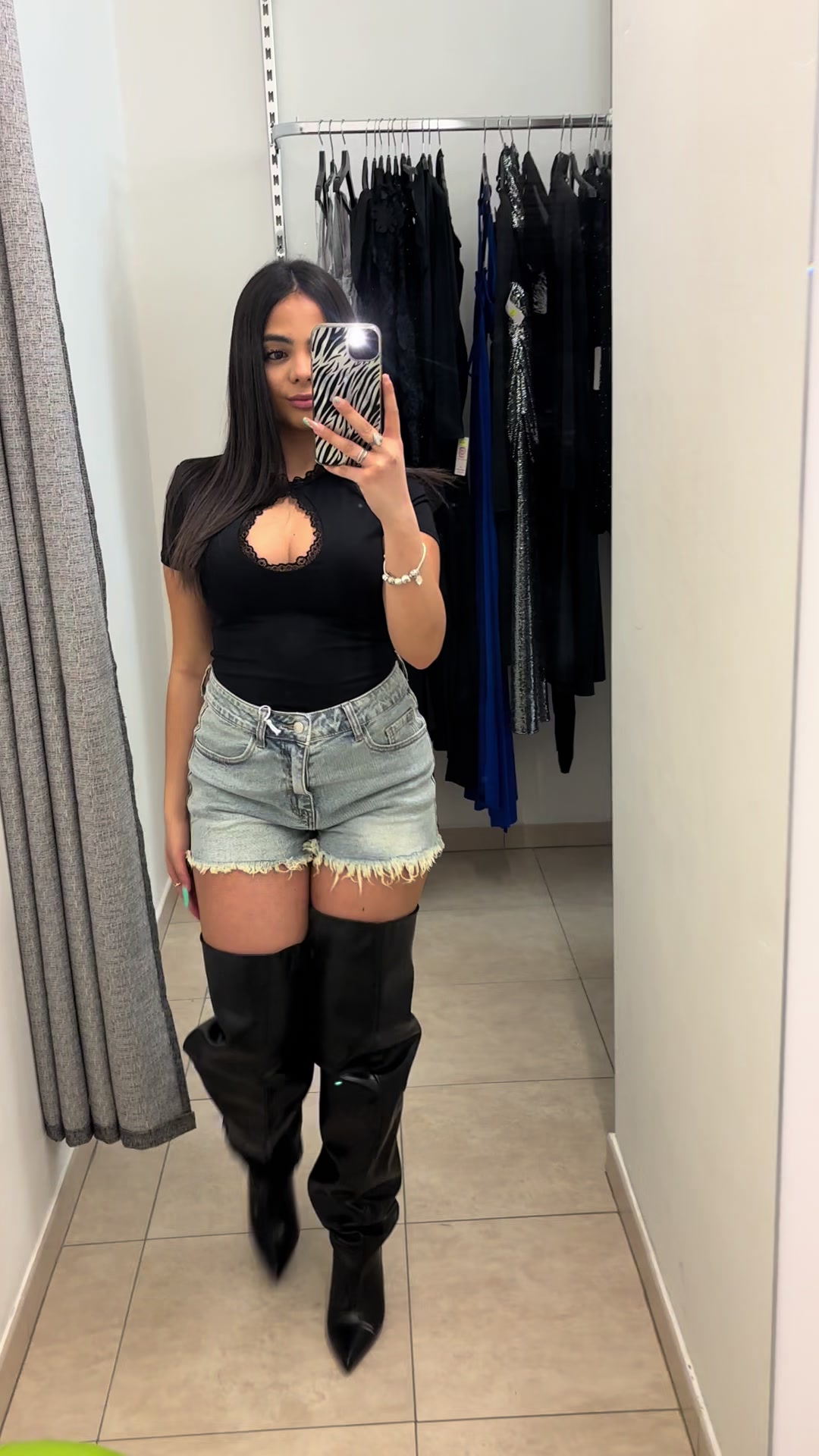 @Dress Well Shop 🎀