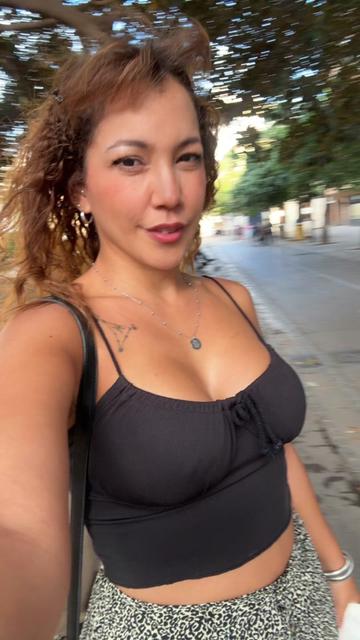 @Venezolana/Española