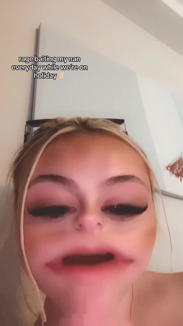 @Evie-Ray 😜