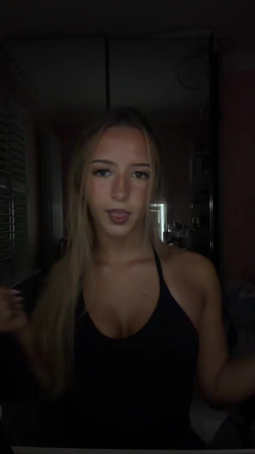 @christinalapox