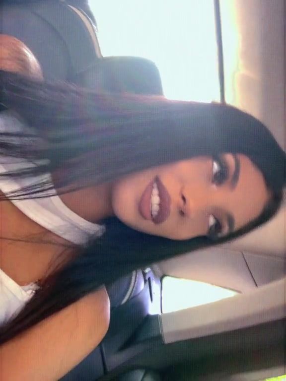 @larysaaa.
