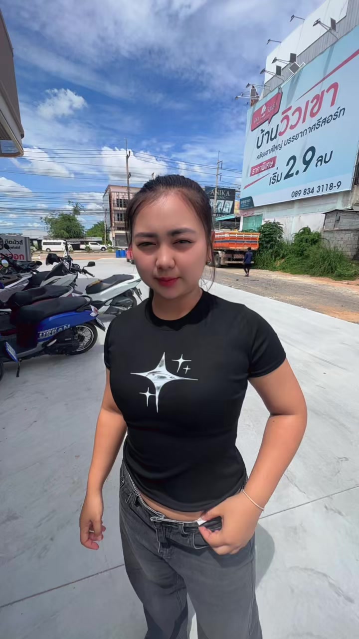 @พลอยไง🇹🇭🇲🇲(6.7M)