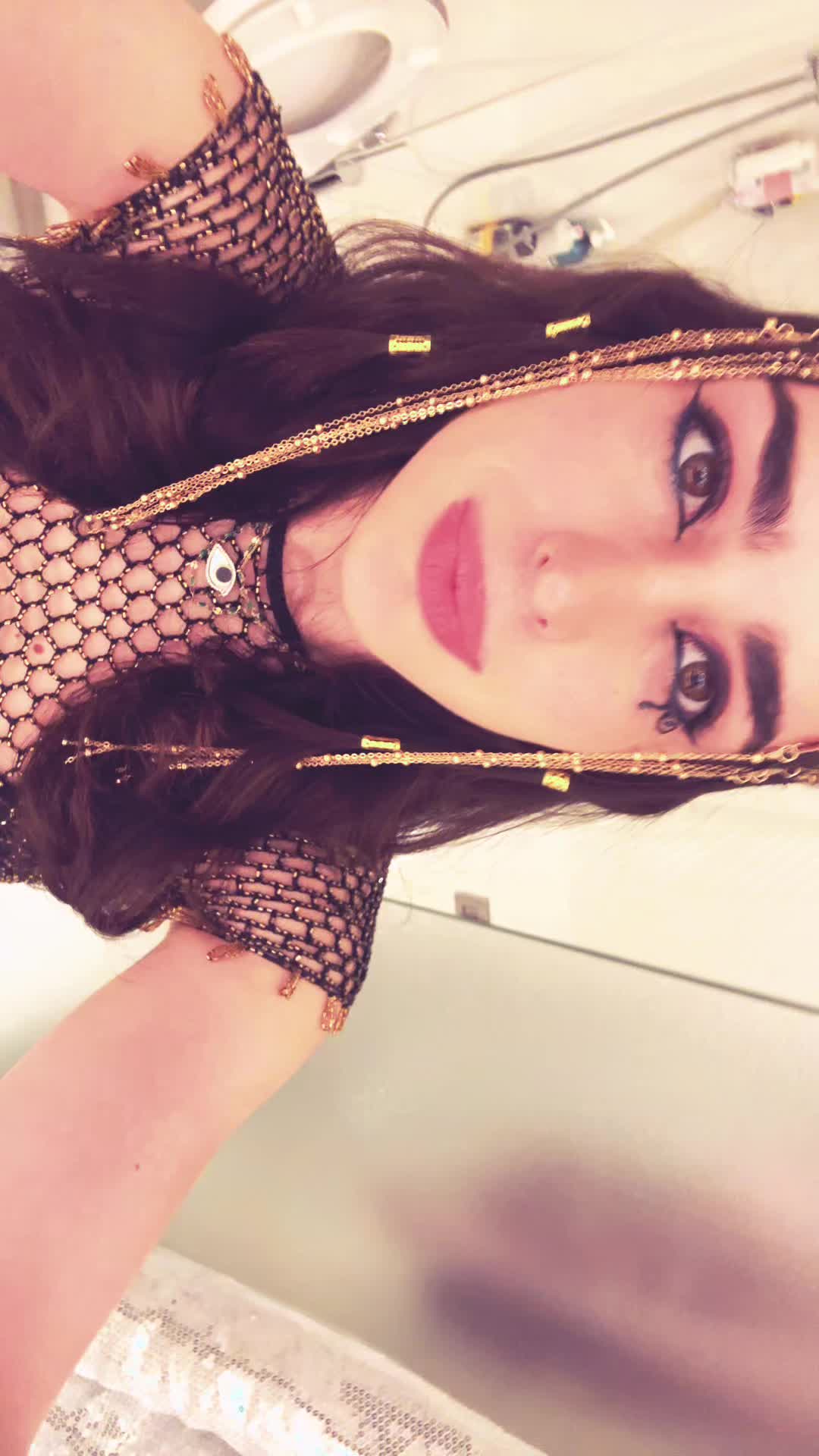 @Myrsini