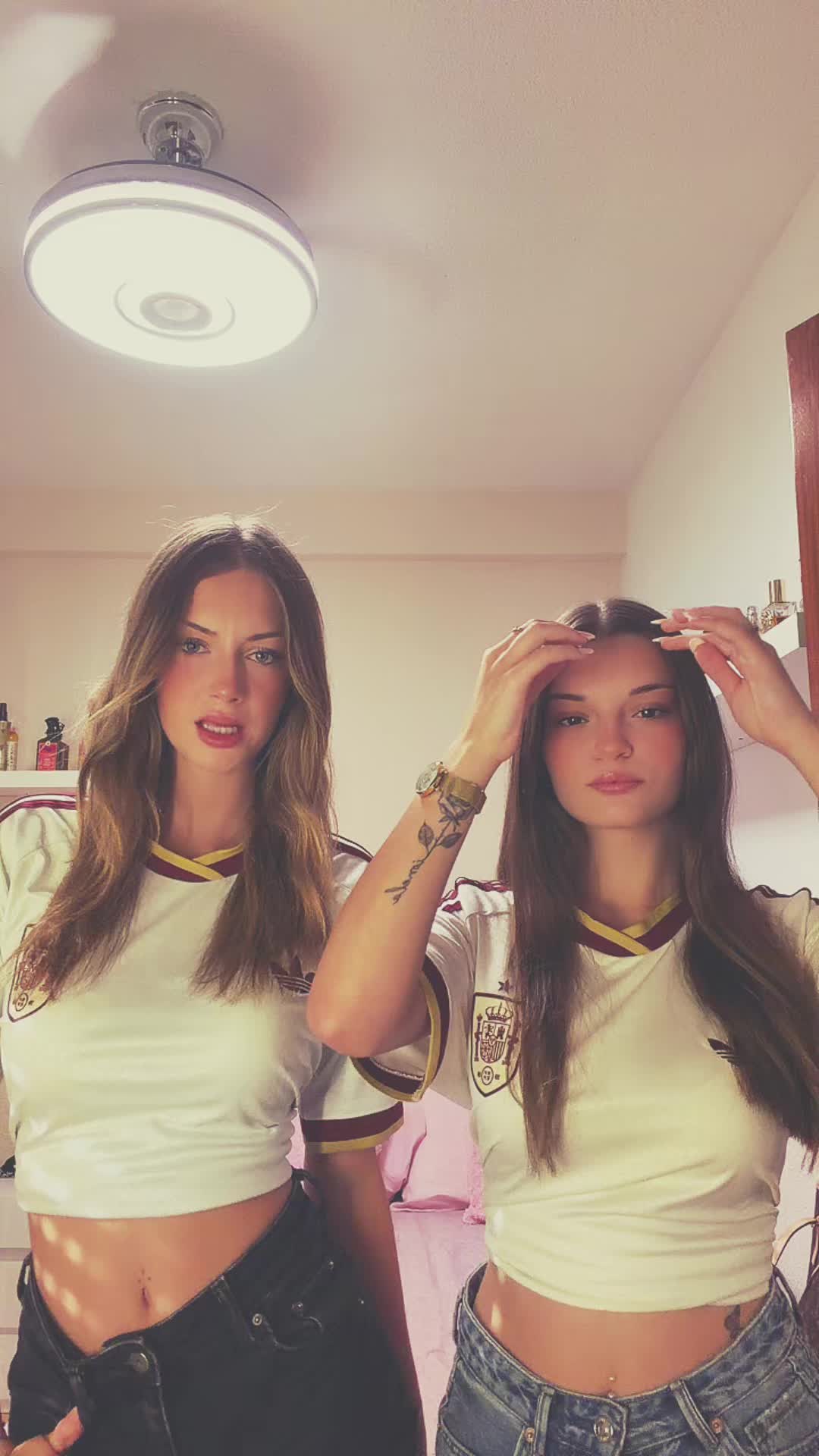 @daaria🇷🇴